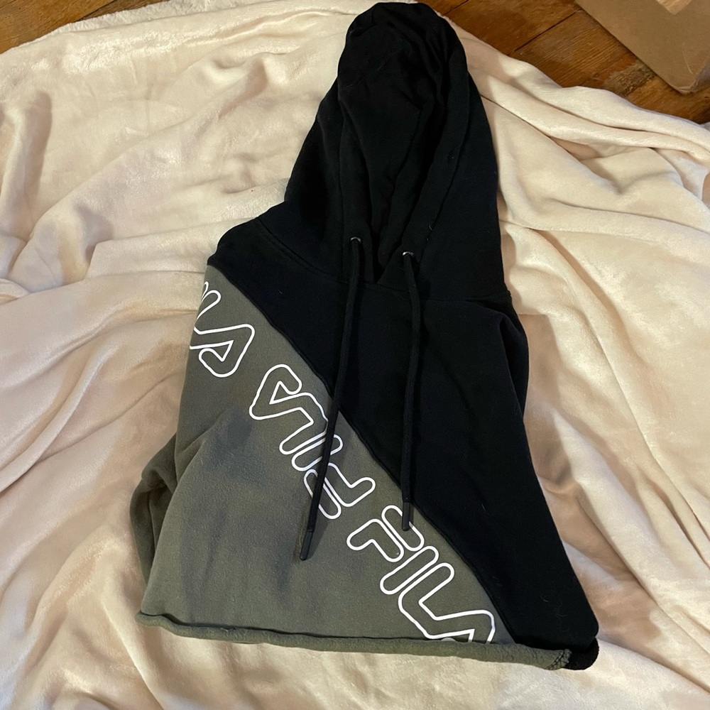 *removing 7/11* Fila Cropped Hoodie - Picture 4 of 6